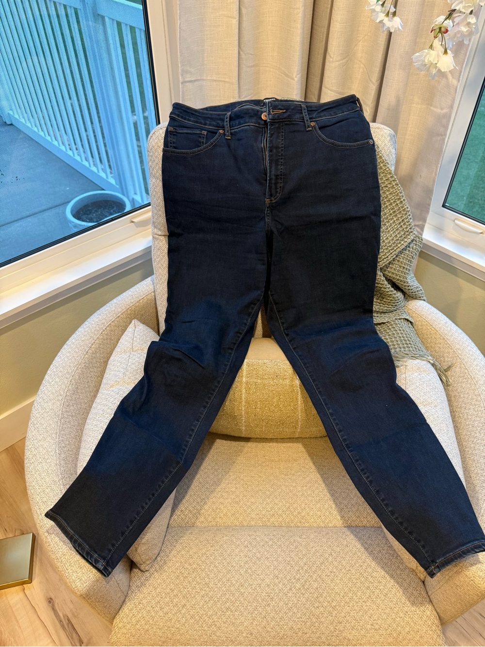 Express Women's Skinny Jeans - Dark Blue Wash